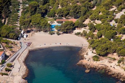 Platja de Pixavaques - Càmping Nàutic L'Ametlla de Mar